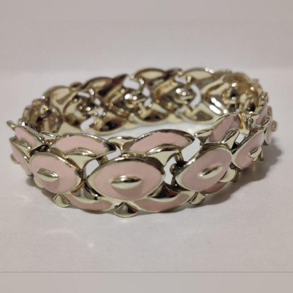 Coro Craft Enamel Bracelet - Picture 12 of 12